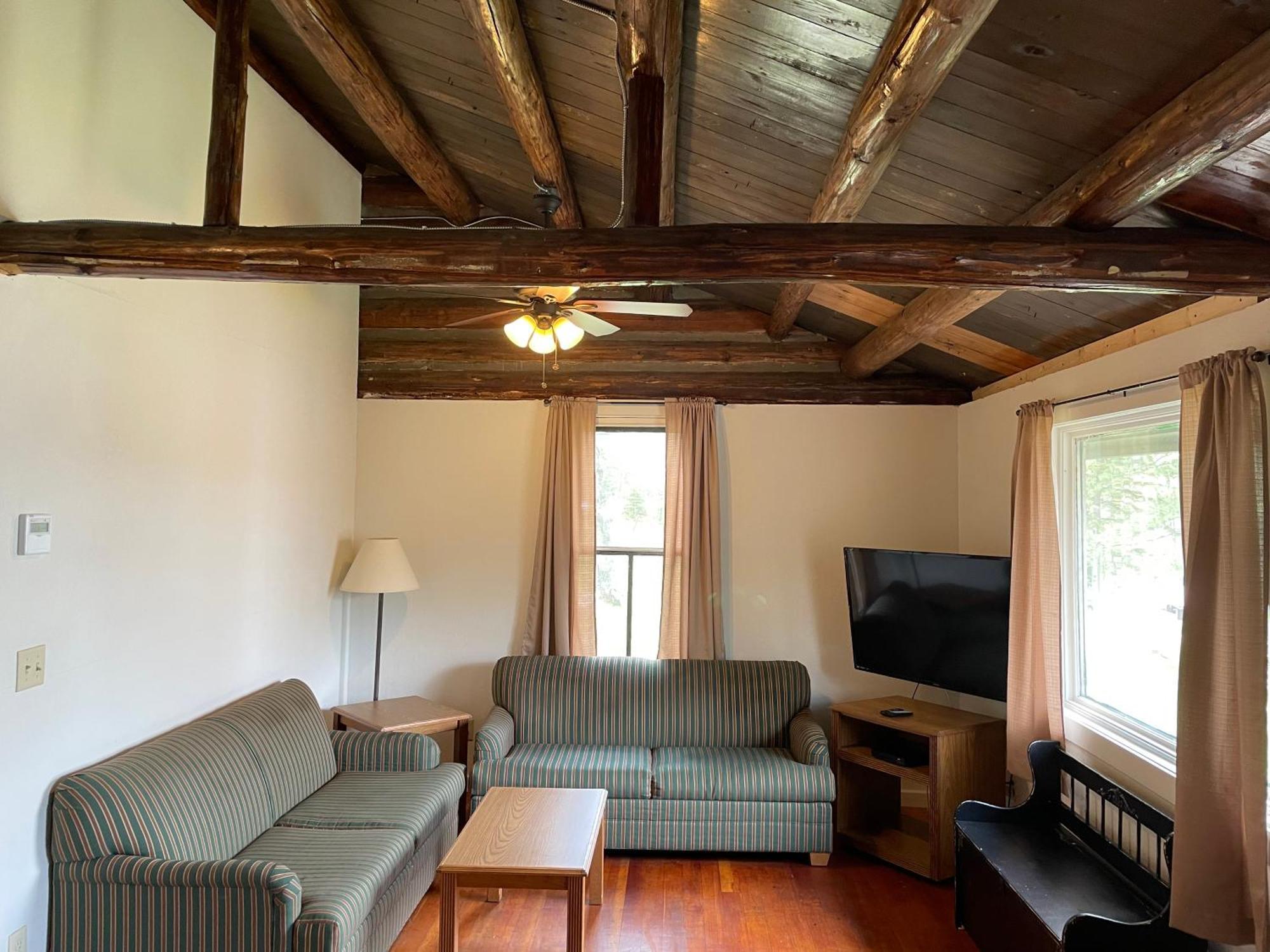 Hanging Horn Lakeside Resort Moose Lake Екстер'єр фото