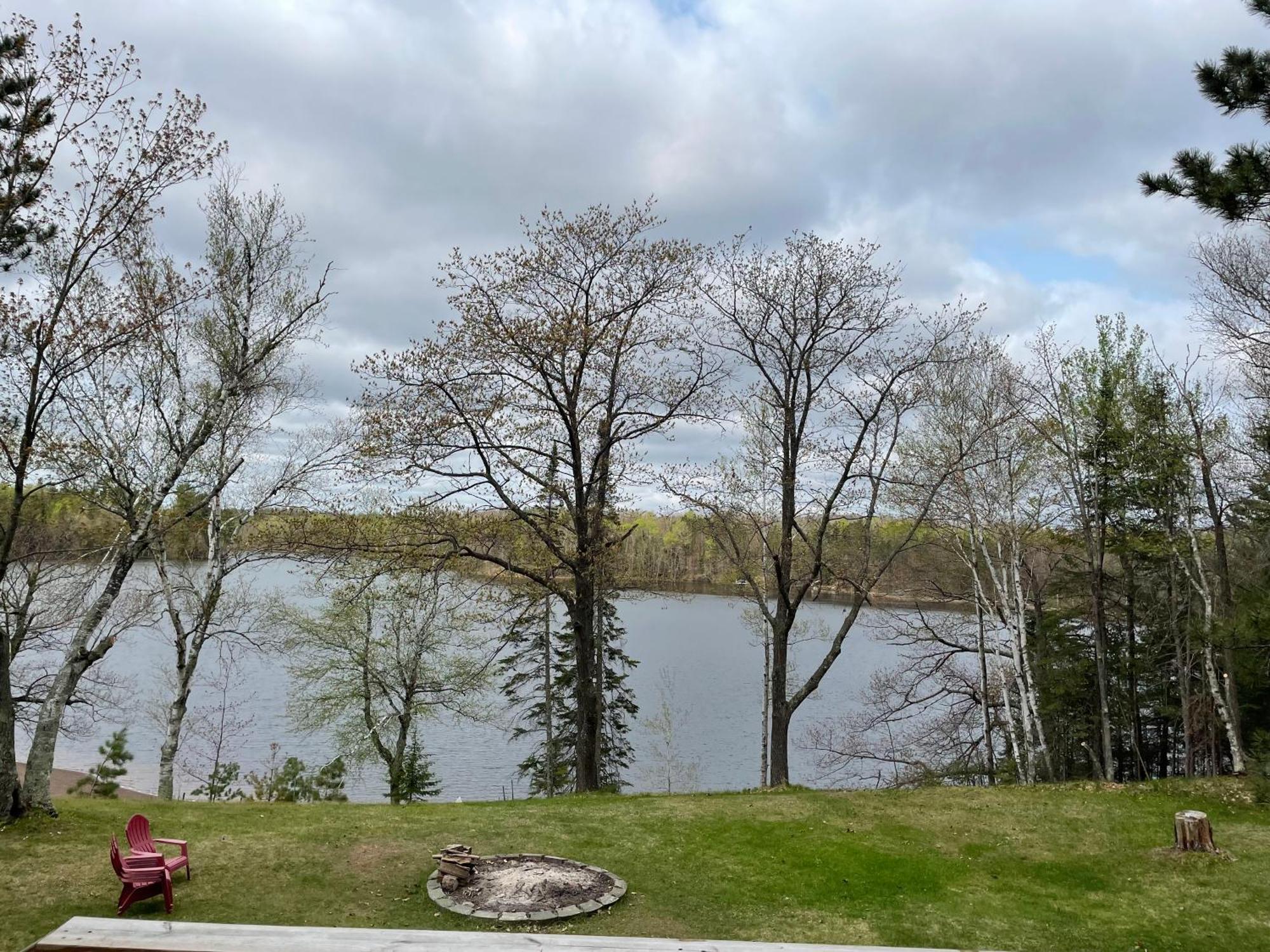 Hanging Horn Lakeside Resort Moose Lake Екстер'єр фото