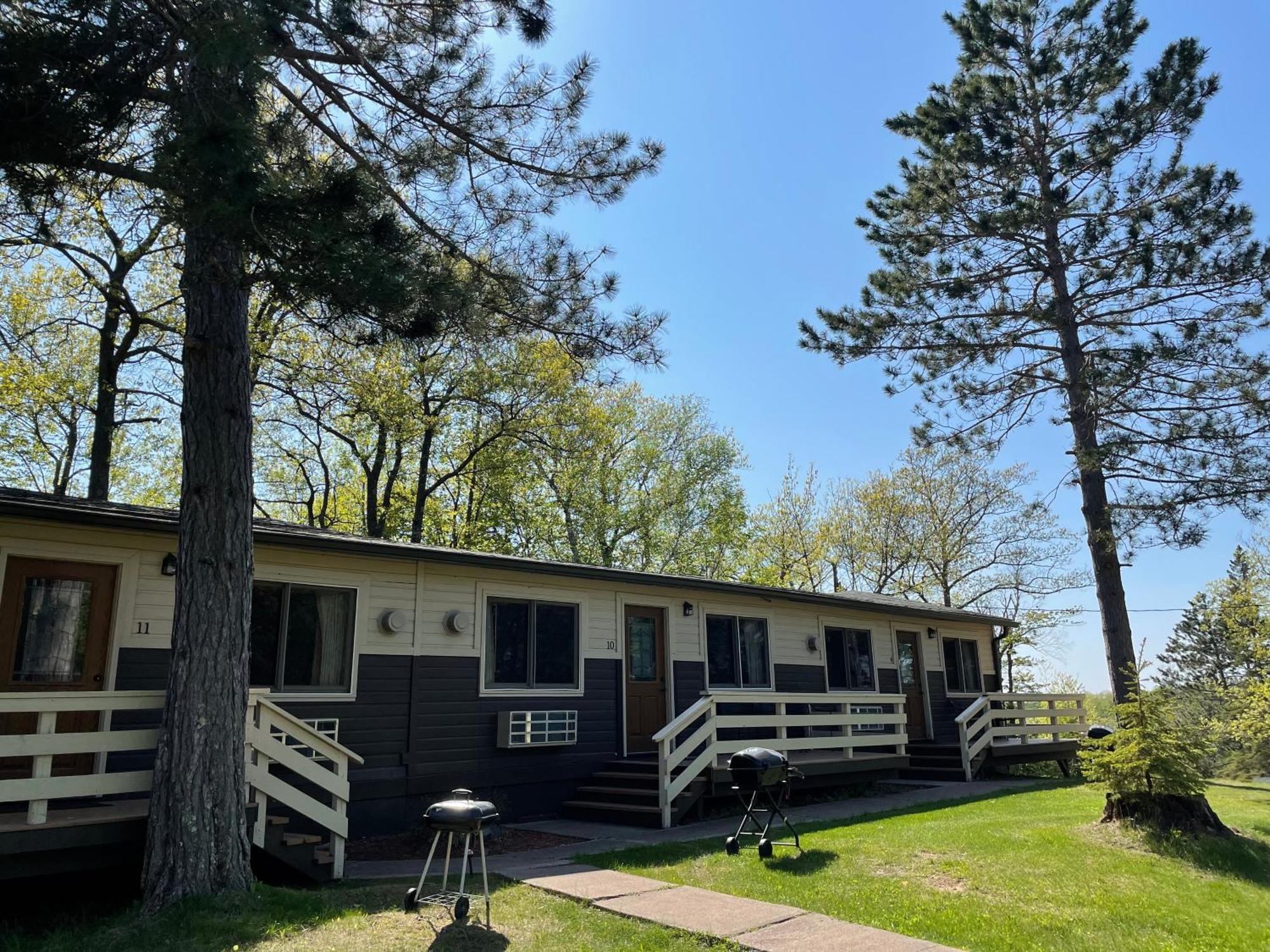 Hanging Horn Lakeside Resort Moose Lake Екстер'єр фото