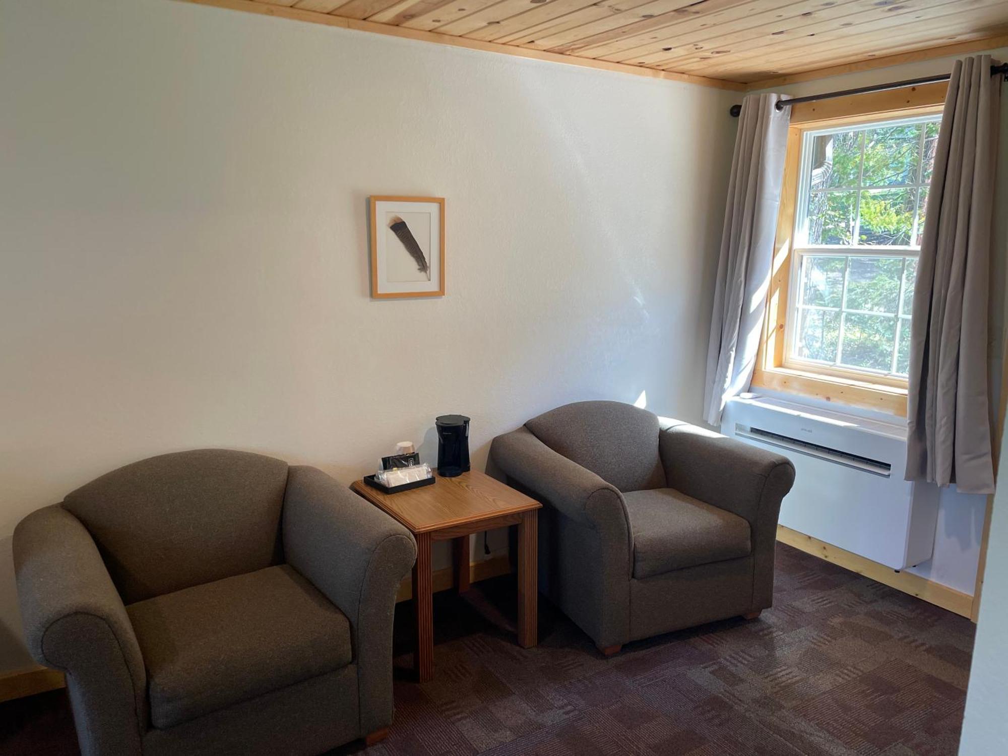 Hanging Horn Lakeside Resort Moose Lake Екстер'єр фото