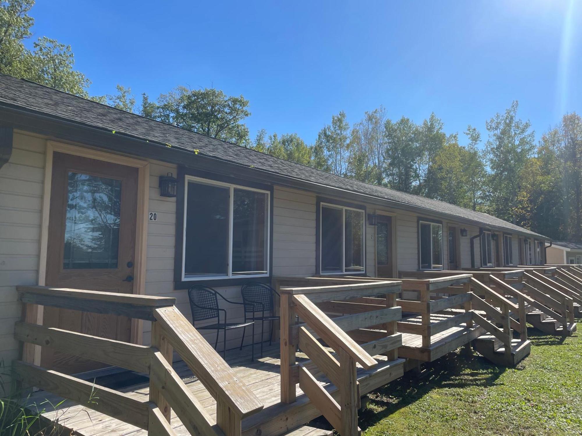 Hanging Horn Lakeside Resort Moose Lake Екстер'єр фото