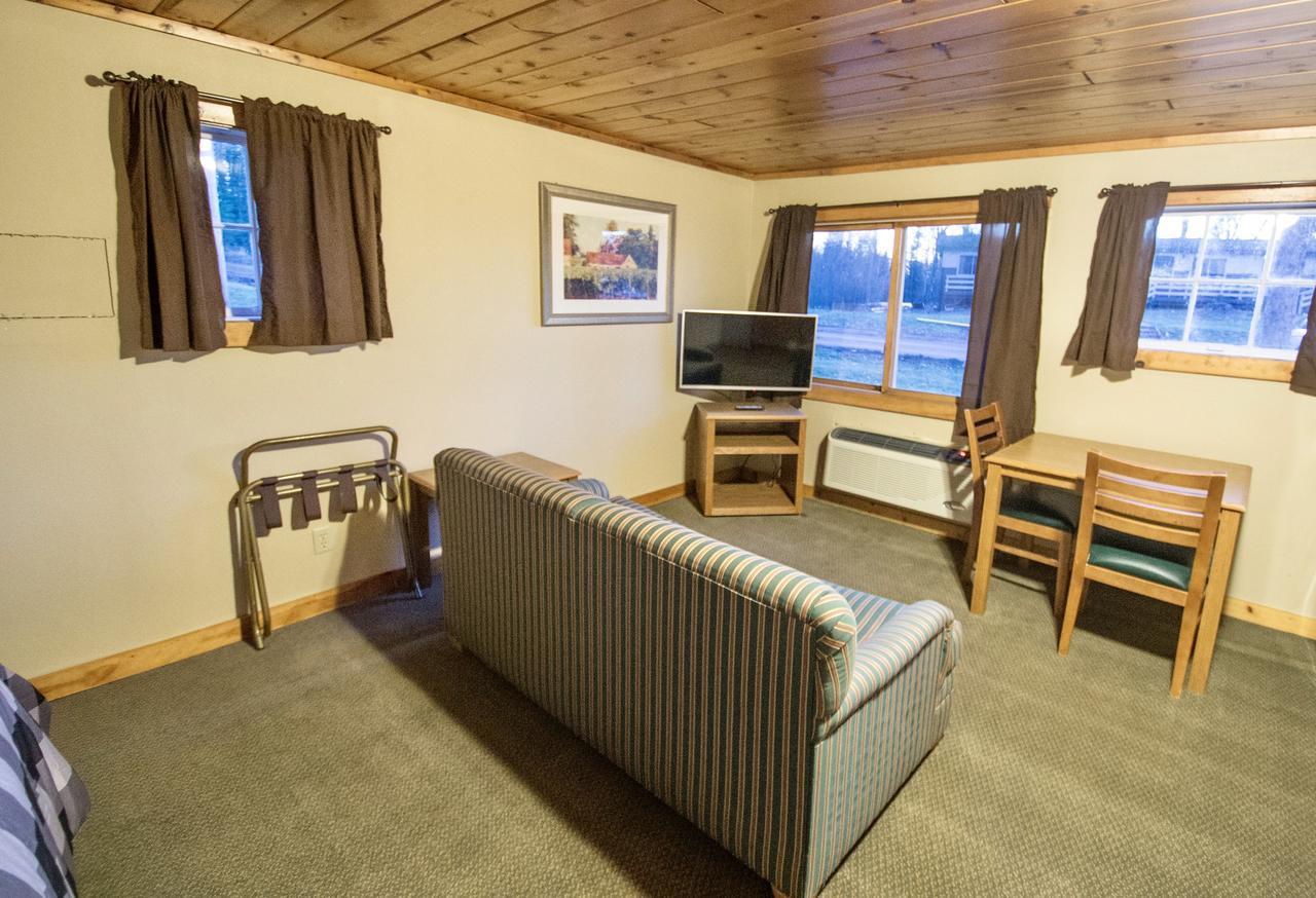 Hanging Horn Lakeside Resort Moose Lake Екстер'єр фото